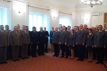 Podlascy "bohaterowie naszych czasów" nagrodzeni przez wiceministra MSWiA. Omówiono też policyjne plany na kolejny rok