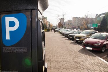 Miasto zarabia na parkomatach. Dużo więcej niż na papierowych kartach