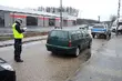 Kolejna pijana kobieta na drodze. Uciekała przed policją i uderzyła w radiowóz