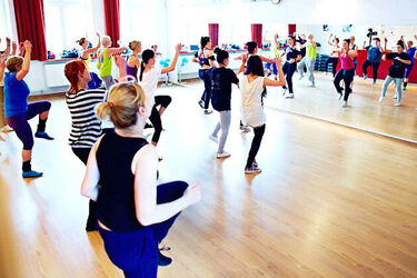 Trampoliny, zumba, warsztaty make-up i wietrzenie szaf. Latin Studio świętuje Dzień Kobiet