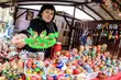 Wielkanocne wyroby, biżuteria i pierogi z grilla. Ruszył jarmark na rynku [ZDJĘCIA]
