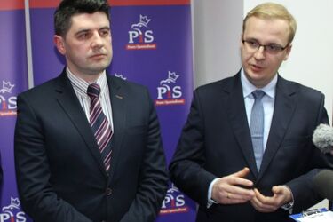 Pisowiec na wygnaniu musiał przyklepywać decyzje prezydenta