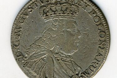 Fałszywe monety i banknoty. Można je obejrzeć także na rynku