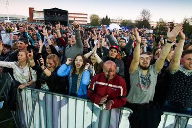 Muzyka łączy pokolenia. Pierwszy dzień Juwenaliów za nami [ZDJĘCIA]