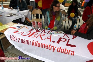 Dużo atrakcji na placu przed Teatrem: Targi Ekonomii Społecznej, Kilometry Dobra i koncert