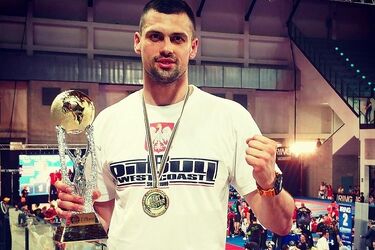 Kick-boxing. Tomasz Klimiuk z Humana Białystok z Pucharem Świata!