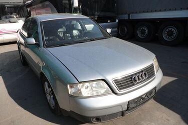 Izba Celna po raz kolejny wyprzedaje samochody. Ceny są znacznie niższe 