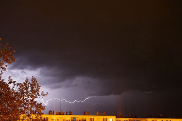 Pierwszy stopień zagrożenia. Meteorolodzy ostrzegają przed burzami z gradem