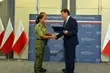 Uratowali życie innych ludzi. Minister uhonorował 9 podlaskich strażników granicznych