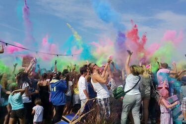 Święto kolorów opanuje Białystok. Festiwal na plaży Dojlidy