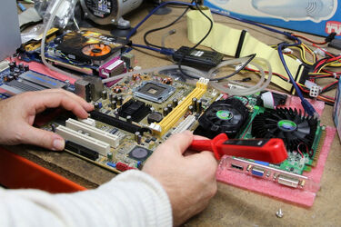 Najzdolniejsi uczniowie otrzymali stypendia. Najwyższe sięga 2,7 tys. zł