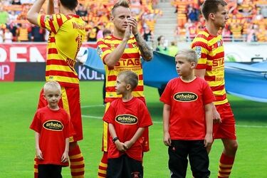 Kompromitująca porażka rezerw Jagiellonii nie przeszła bez echa. Ośmiu piłkarzy ukaranych