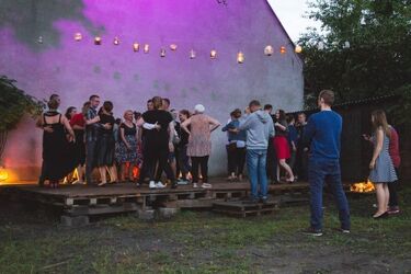 Potańcówka i plenerowe słuchowisko, czyli weekend na Bojarach