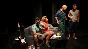 Polskie realia i dużo śmiechu. "Sąsiedzi" w Teatrze Dramatycznym