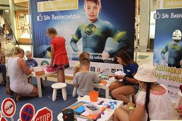 Daj się zauważyć na drodze. Będą zabawy, animacje i odblaskowe opaski