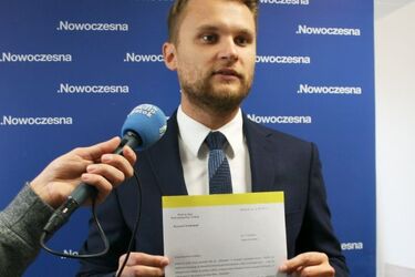 "Smoleńsk" Antoniego Krauzego - "Ten film jest jedną, wielką, polityczną akcją"