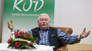 Lech Wałęsa w Białymstoku: nie ma komu przekazać władzy [ZDJĘCIA]