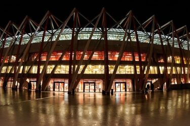 Stadion miejski ma operatora gastronomicznego. Wcześniej obsługiwał Euro 2012