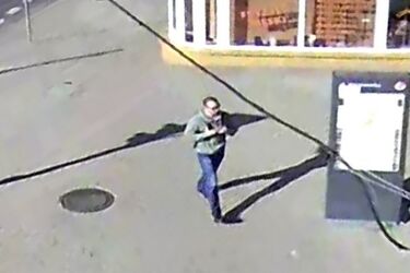 Alarm bombowy w CLZ. Czy ktoś widział tego mężczyznę?