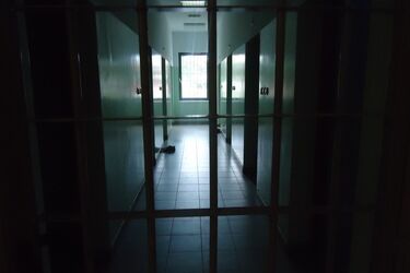 Bił, dusił i okradł. Wpadł w ręce policji po kilku minutach