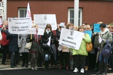Podlascy nauczyciele protestowali przeciwko planowanej reformie edukacji