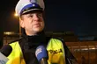 W podmiejskich autobusach będą rozdawane odblaski. Ruszyła policyjna akcja