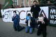 Kilkuosobowy protest Młodzieży Wszechpolskiej przeciwko CETA. Rolników nie było