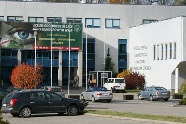 O majątek WSAP walczą kanclerz, jego była żona i szwagier. W grę wchodzi sprzedaż szkoły