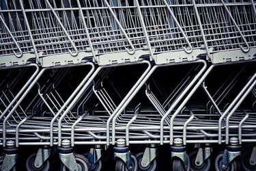 Zakupy zrób wcześniej. 1 listopada nie pracują galerie handlowe i większość sklepów