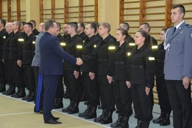 Podlaska policja ma nowych funkcjonariuszy. Ślubowało 27 osób [WIDEO]
