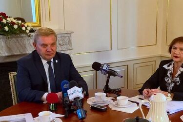 Proinwestycyjny z rekordowymi wydatkami. Prezydent przedstawił projekt budżetu