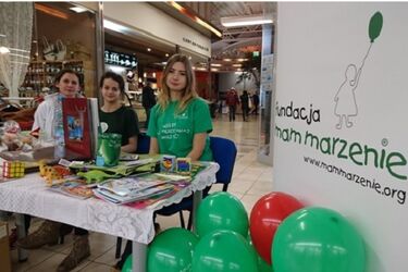 Mikołajkowy kiermasz organizuje Fundacja "Mam Marzenie"