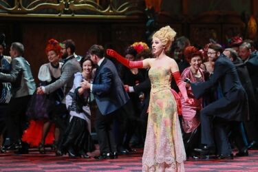 "Zemsta nietoperza" już po premierze. Operetka zrealizowana z rozmachem