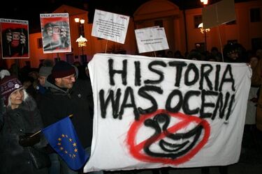 "Nie chcemy, aby nas dzielono". Strajk obywatelski w rocznicę wybuchu stanu wojennego