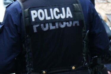 Telefon od przechodnia pomógł uratować narażonego na zamarznięcie 30-latka