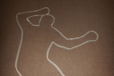 W jednym z mieszkań znaleziono ciało 37-latka. Prokuratura wszczęła śledztwo