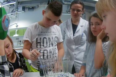 O to chodzi w nauce. Noc Biologów na UwB cieszyła się dużym powodzeniem