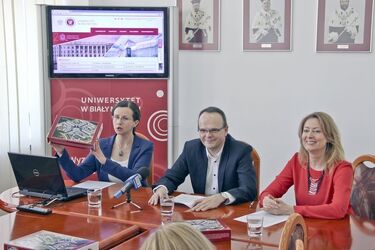 Uniwersytet ma już prawie 20 lat. Z tej okazji bal, piknik i wiele więcej