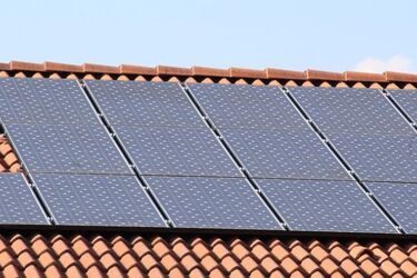 Można zdobyć pieniądze na m.in. instalację kolektorów słonecznych na dachach domów