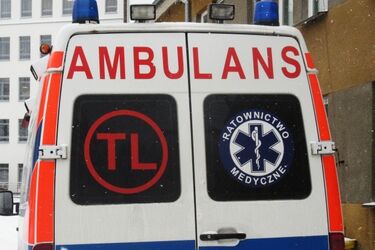 4 dzieci w szpitalu po wieczornym wypadku. Zderzenie czołowe na DK 63