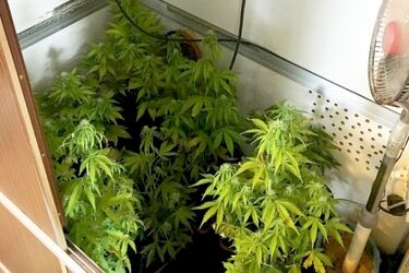 W domu miał szafę, w której coś ukrywał. Odkryli to białostoccy policjanci