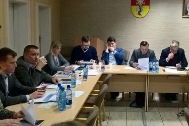 Odebrali, żeby dać? Radni teoretycznie zmieniają stanowisko wobec Oktawy i Halfwaya