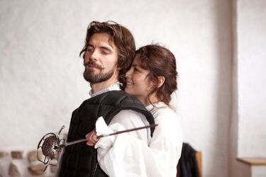 Opowieść o kontrowersyjnej królowej. Można ją obejrzeć w kinie Forum [WIDEO]