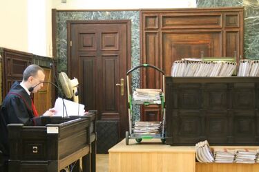 Dyrektor teatru oskarżony o oszustwa na 800 tys. zł nie pojawił się w sądzie