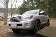 Toyota warta 300 tys. zł. Porzucono ją nad jeziorem