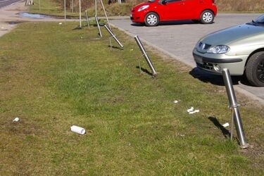 20-latek niszczył lampy na terenie jednej z restauracji