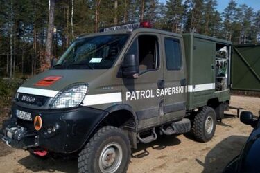 Znaleźli prawdziwą "bombę". Na sygnale pojechała na poligon