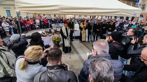 Ekumeniczne święcenie pokarmów przed Ratuszem i na stadionie [ZDJĘCIA]