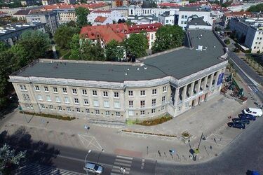 Filolodzy zapraszają na francuską kuchnię i ciekawe dyskusje. Dzień otwarty w Domu Partii