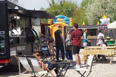 Uliczne jedzenie smakuje białostoczanom. Na Młynową wróciły food trucki